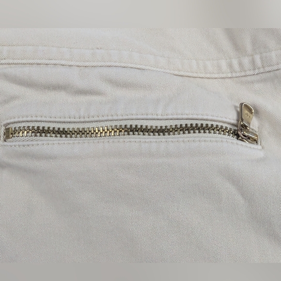 Lauren Ralph Lauren Chino Khaki Pants Size 4 With 2 Tiny Bleach Spots On Leg - Picture 5 of 14